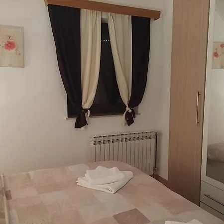 Apartment Rosandic Smoljanac Buitenkant foto
