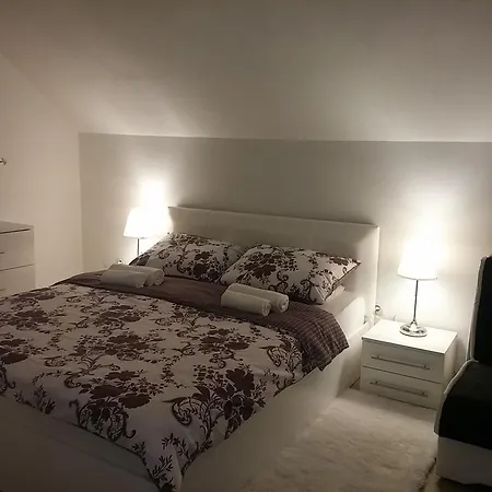 Apartment Rosandic Smoljanac Buitenkant foto