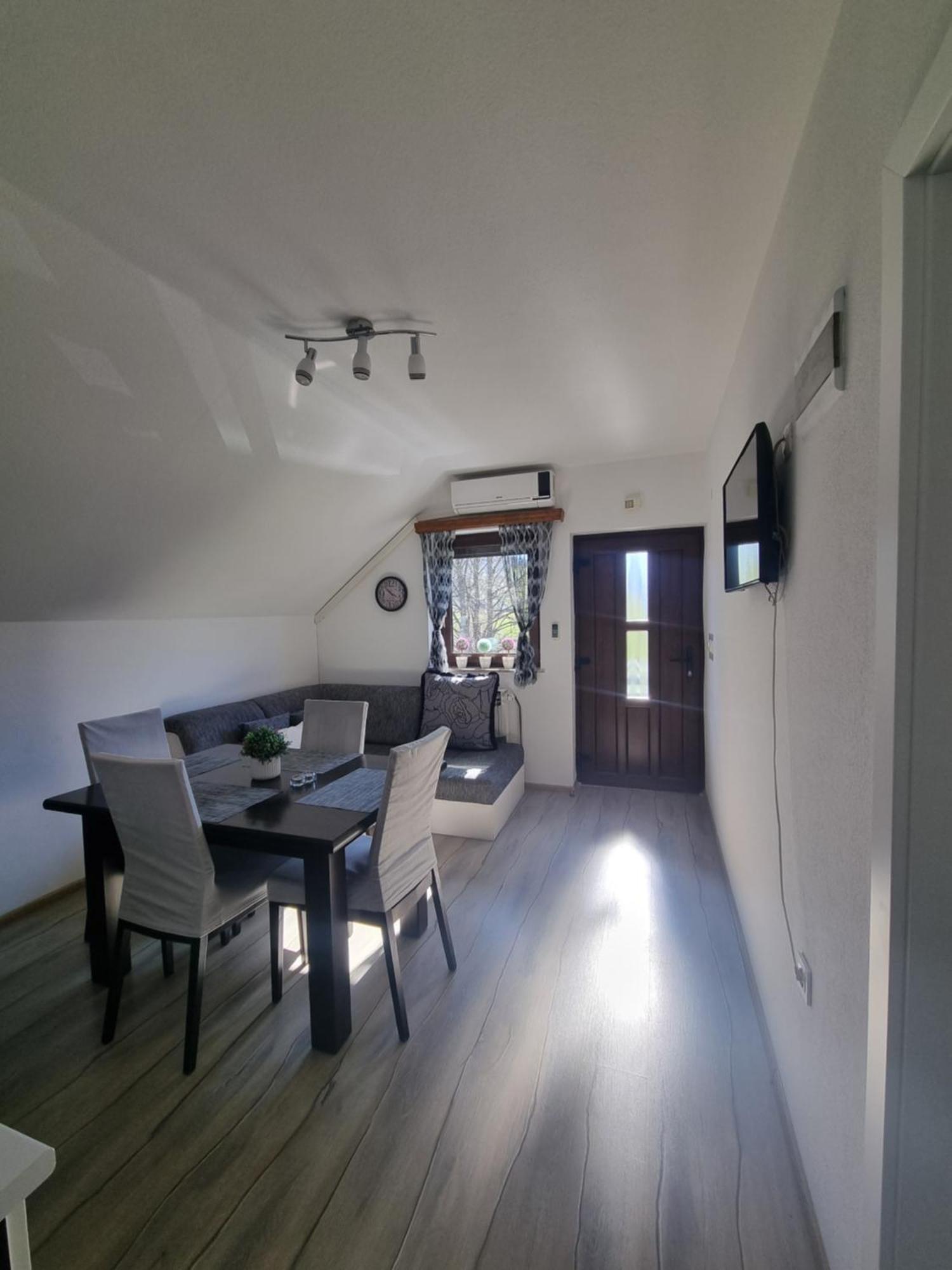 Rosandic Apartment Smoljanac