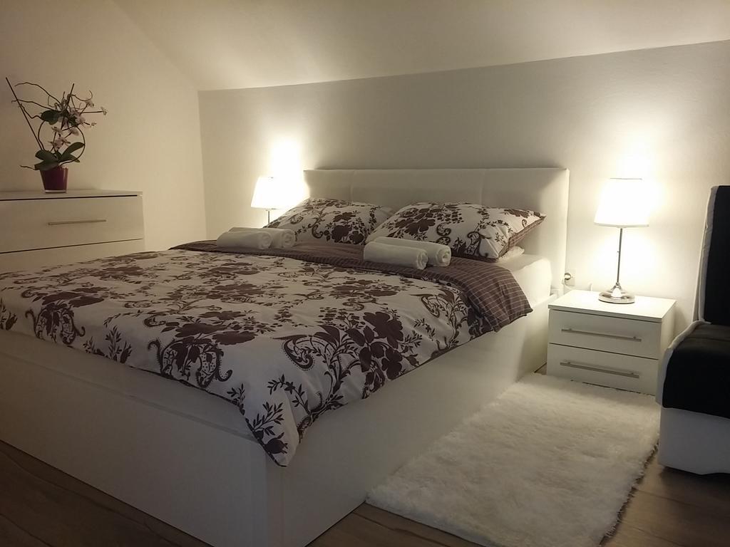 Apartment Rosandic Smoljanac